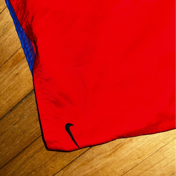 NIKE MEN'S RED BLUE BLACK SWIM SUIT SWIMWEAR- LARGE - Picture 3 of 6